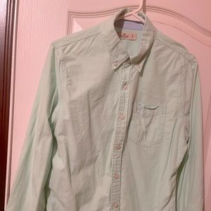Size medium. Hollister button up. Mostly closet bound.